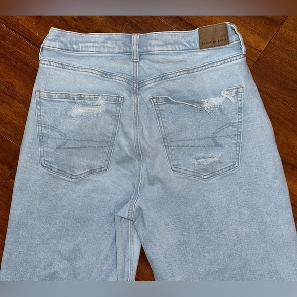 American Eagle Strigid Super High-Rise Baggy Straight Jeans - Picture 8 of 9